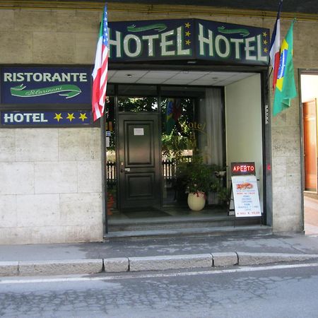 Hotel Marinoni Lomazzo Kültér fotó
