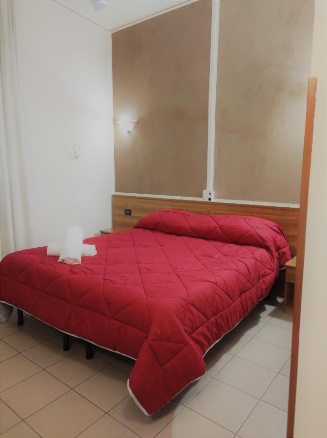 Hotel Marinoni Lomazzo Kültér fotó