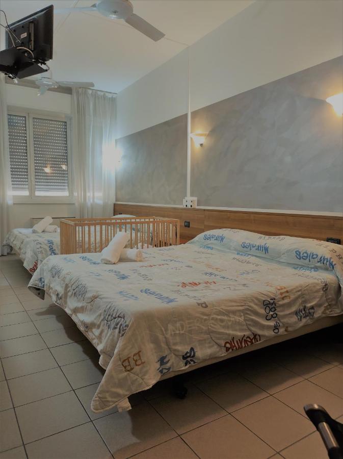 Hotel Marinoni Lomazzo Kültér fotó