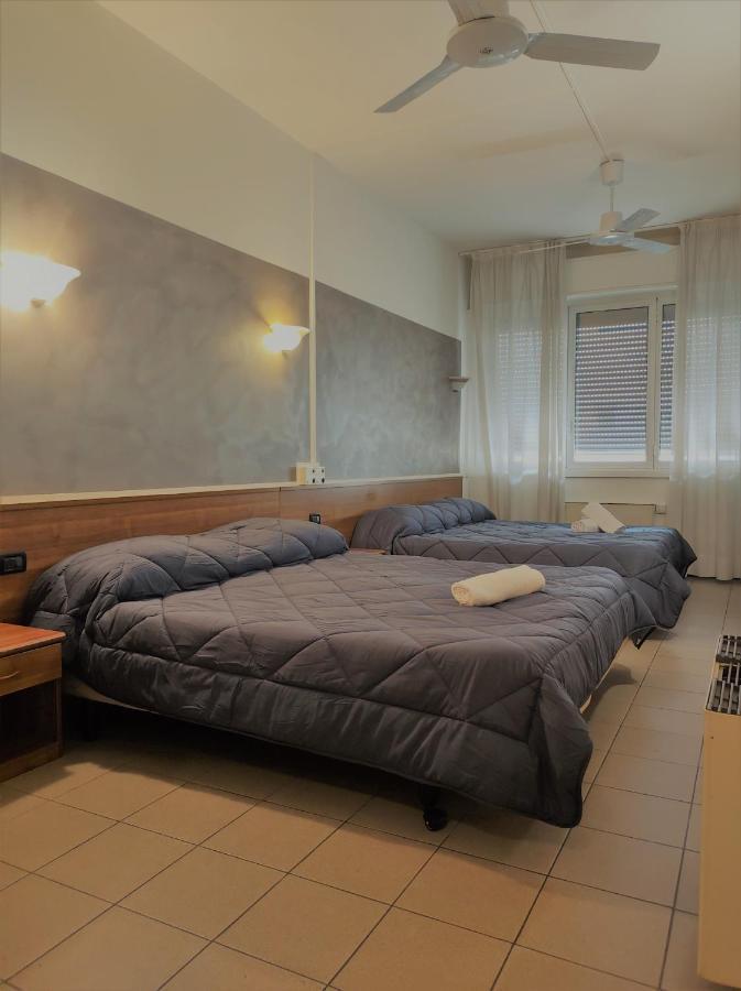 Hotel Marinoni Lomazzo Kültér fotó