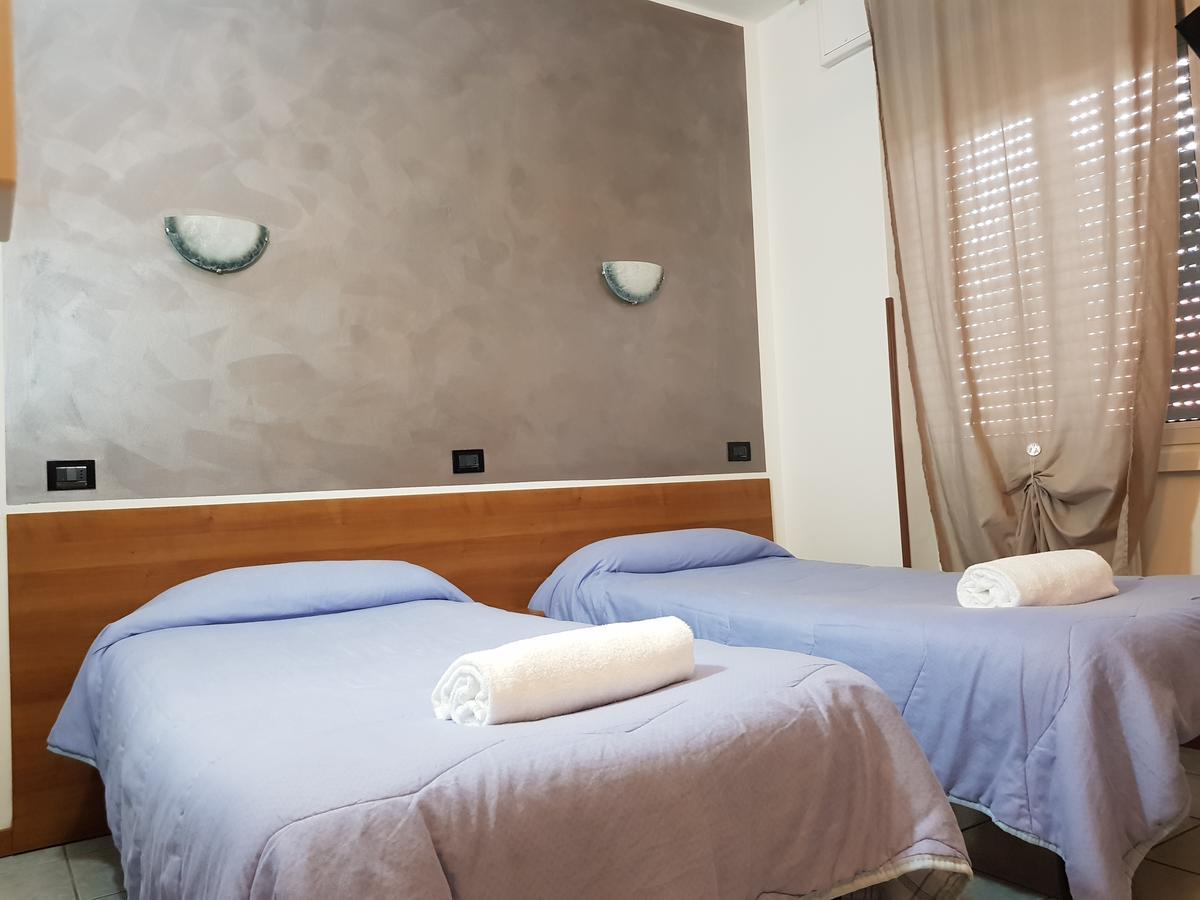 Hotel Marinoni Lomazzo Kültér fotó