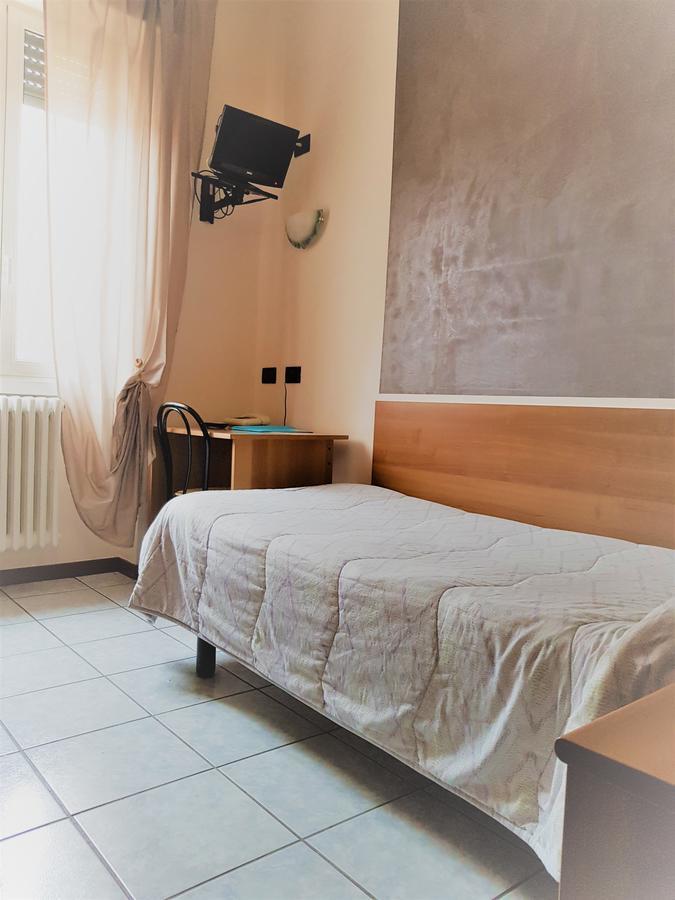 Hotel Marinoni Lomazzo Kültér fotó