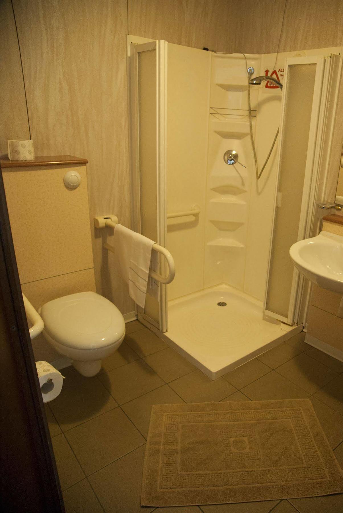 Hotel Marinoni Lomazzo Kültér fotó