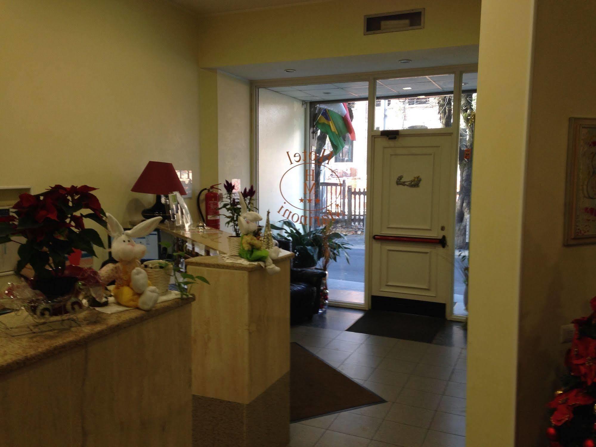 Hotel Marinoni Lomazzo Kültér fotó